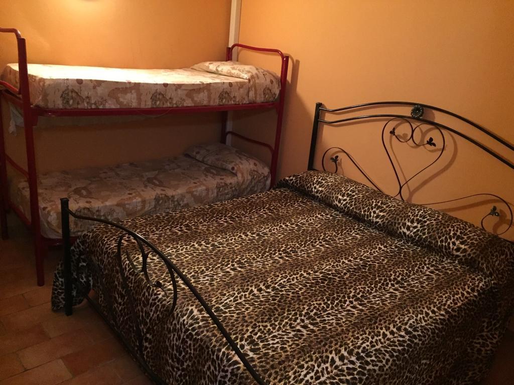 Отель Il Casello Паола Номер фото